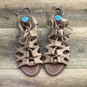 Size 7.5 women’s sandals.